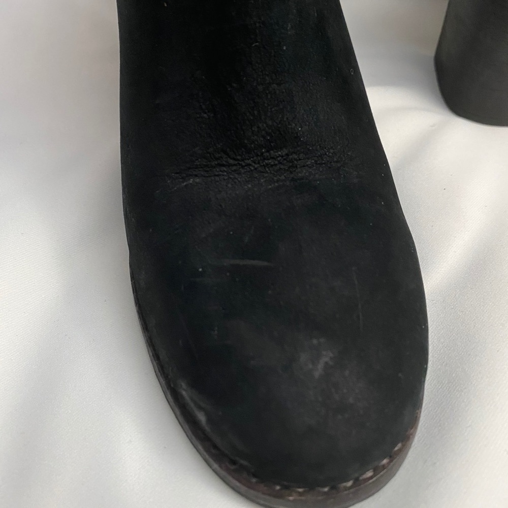 Size 8 Steve Madden Booties - image 6